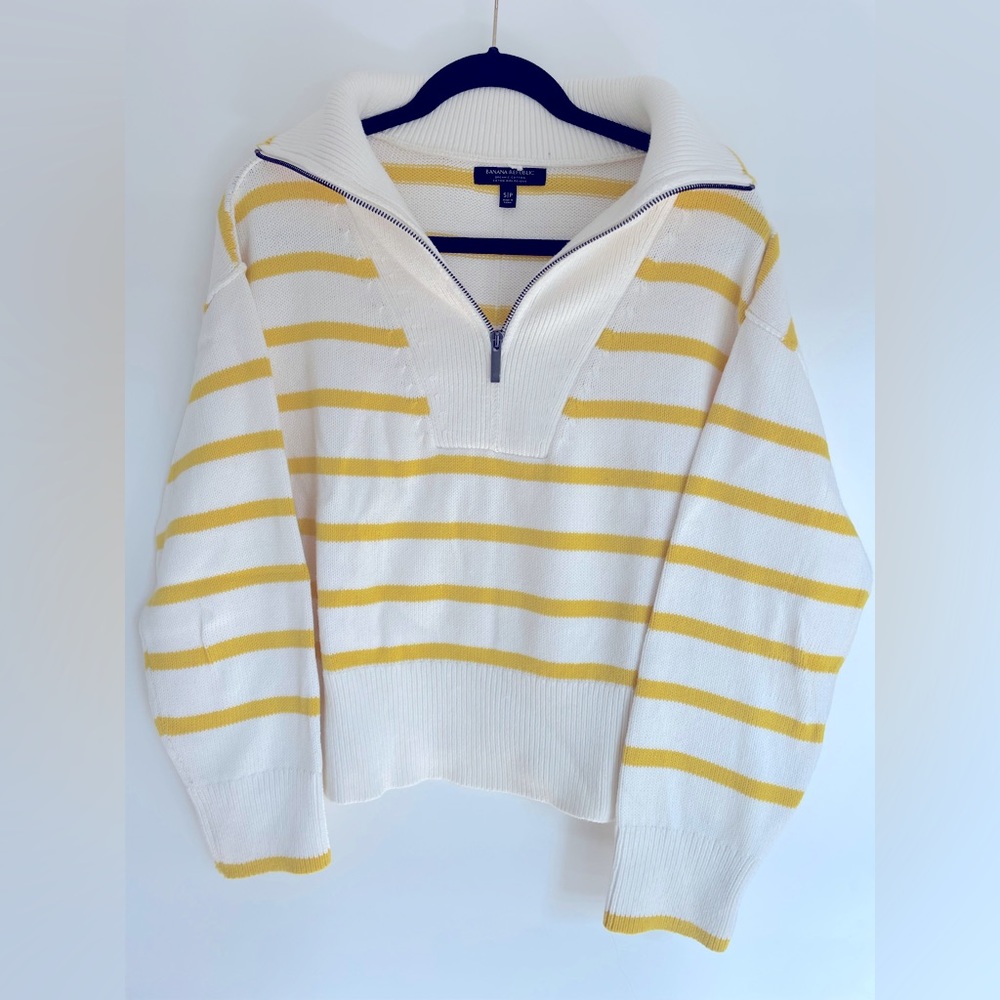 Banana Republic half zip sweater - sz S